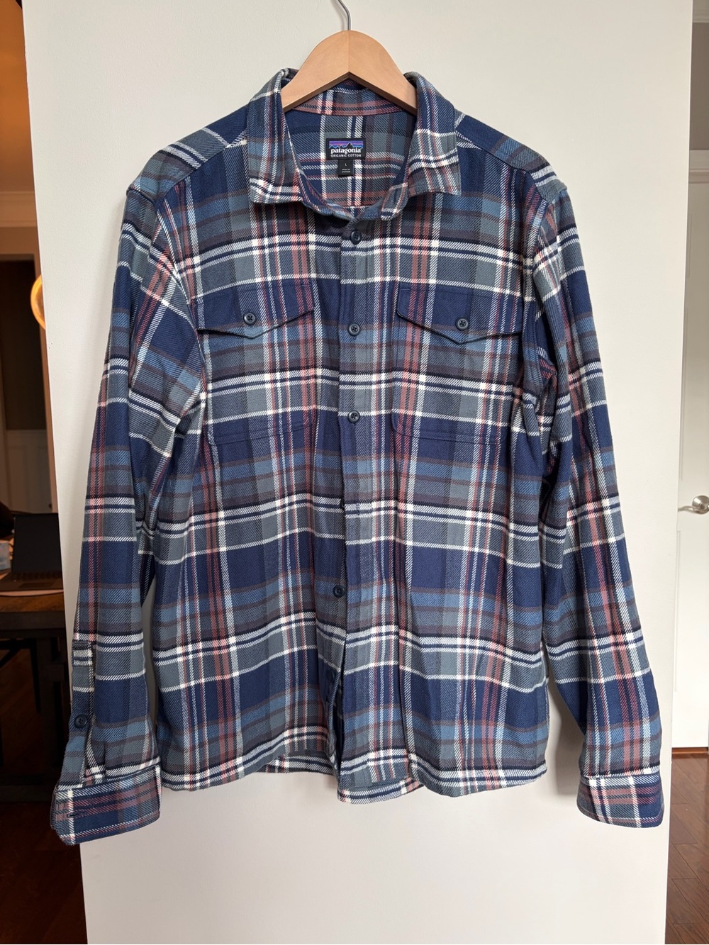 Patagonia Men's Fjord Flannel Shirt Adventurer New Navy Plaid